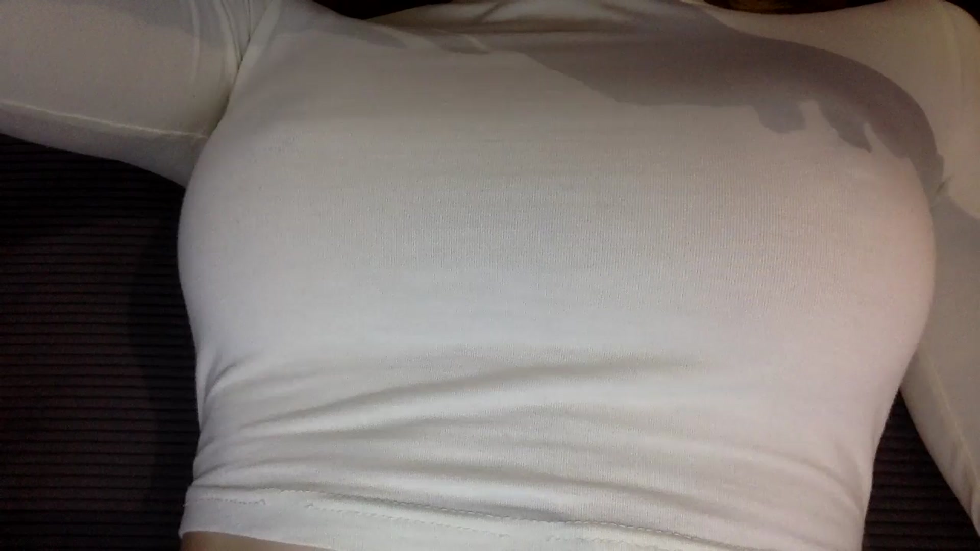 Gallery image thumbnail from EgoisticKitty's myfreecams stream on, 07/23/2024, 12:09 image 18 of 20
