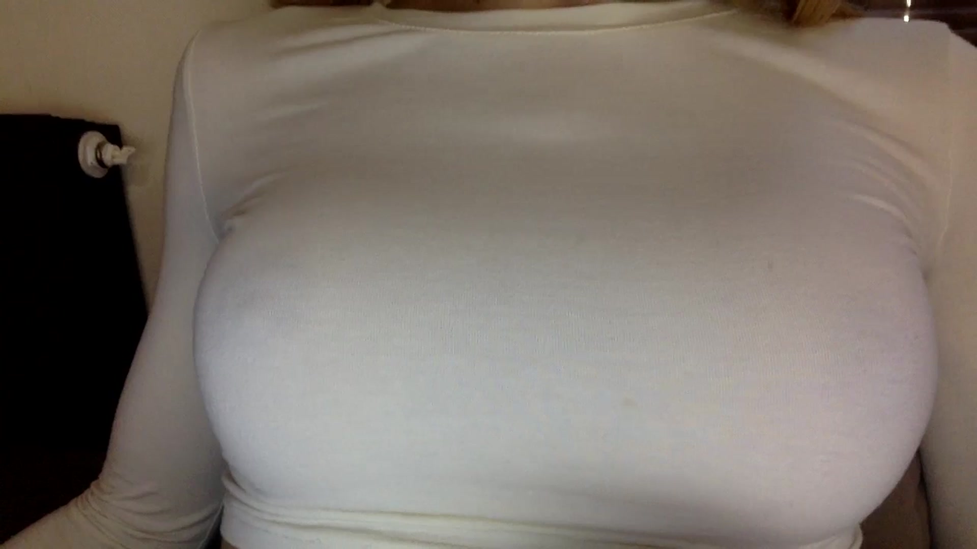 Gallery image thumbnail from EgoisticKitty's myfreecams stream on, 07/23/2024, 15:41 image 3 of 20