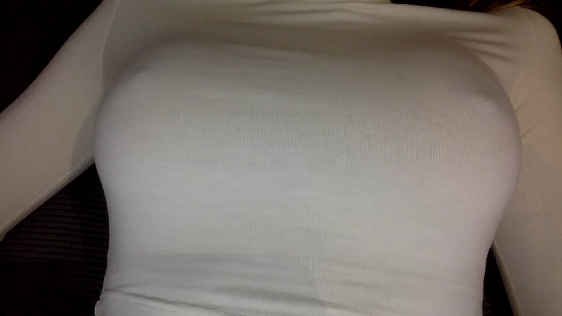Gallery image thumbnail from EgoisticKitty's myfreecams stream on, 07/23/2024, 15:41 image 6 of 20