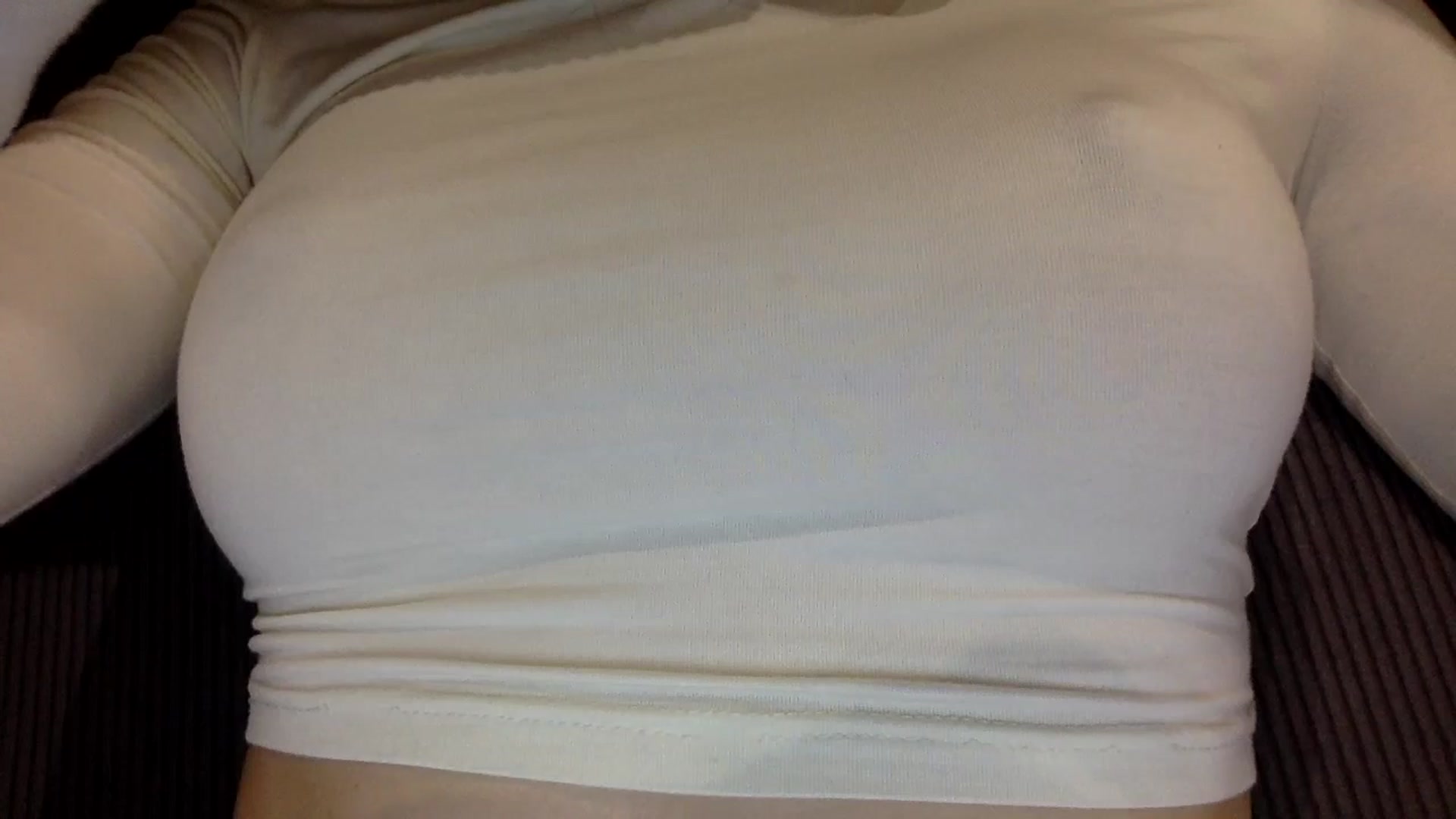 Gallery image thumbnail from EgoisticKitty's myfreecams stream on, 07/23/2024, 18:17 image 13 of 20