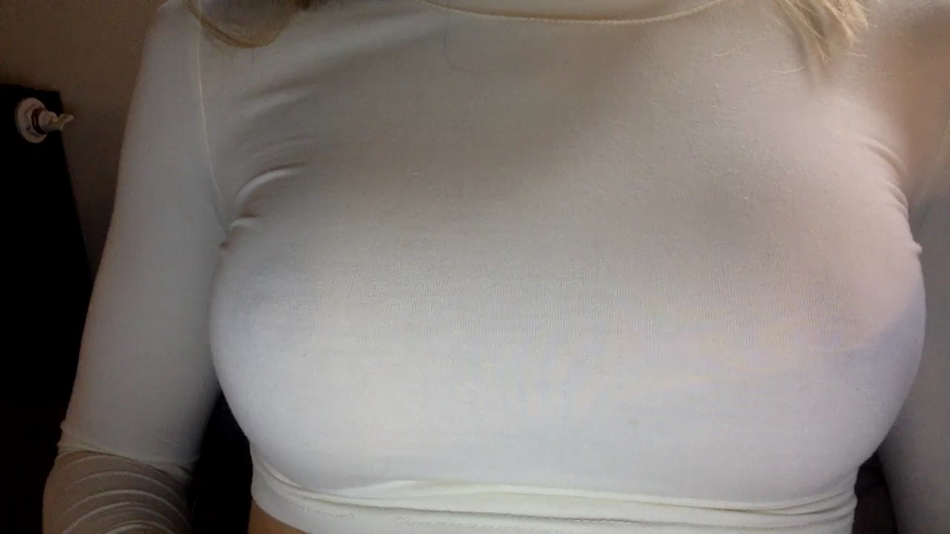 Gallery image thumbnail from EgoisticKitty's myfreecams stream on, 07/25/2024, 09:07 image 14 of 20