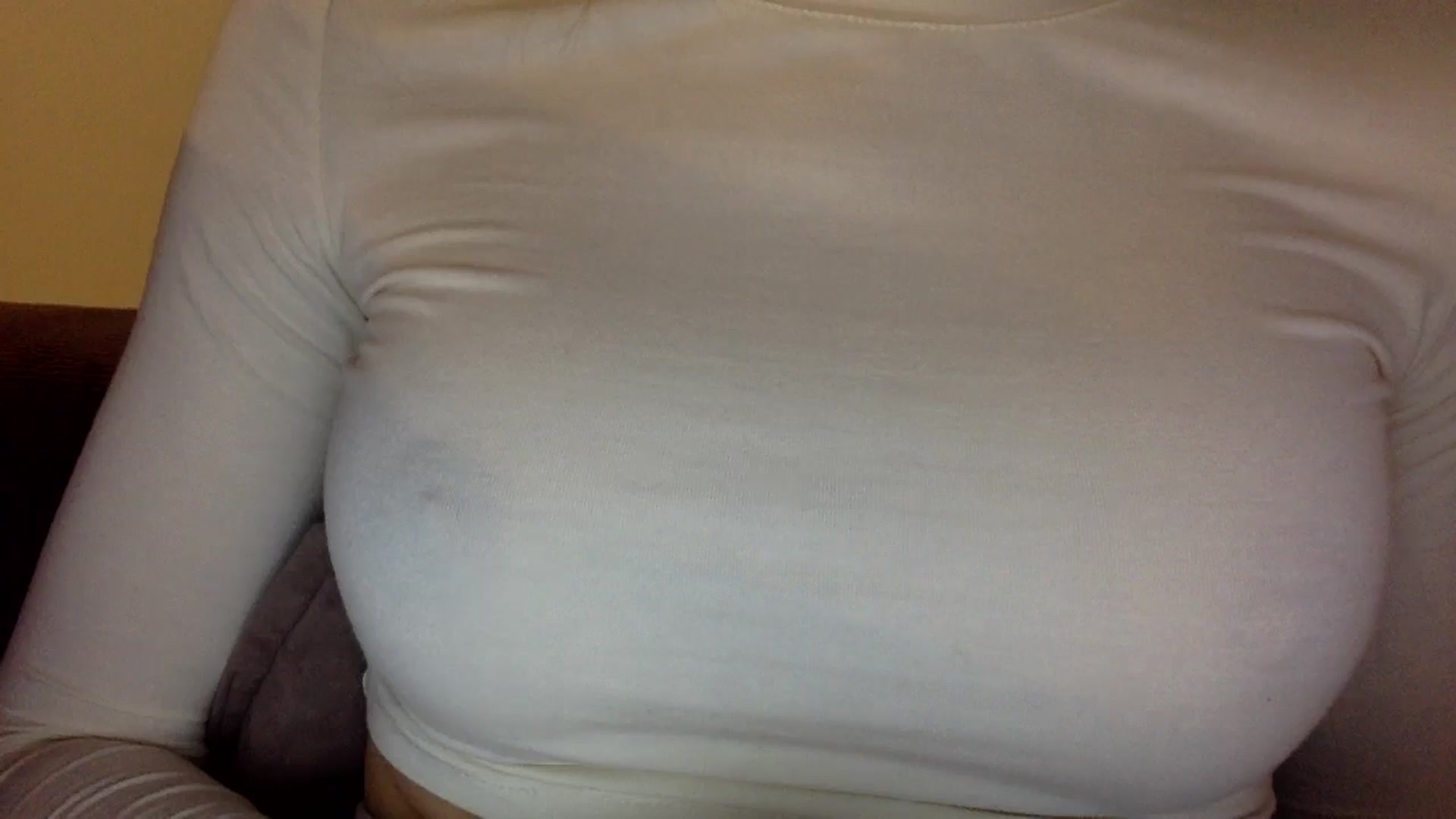 Gallery image thumbnail from EgoisticKitty's myfreecams stream on, 07/26/2024, 08:18 image 7 of 20