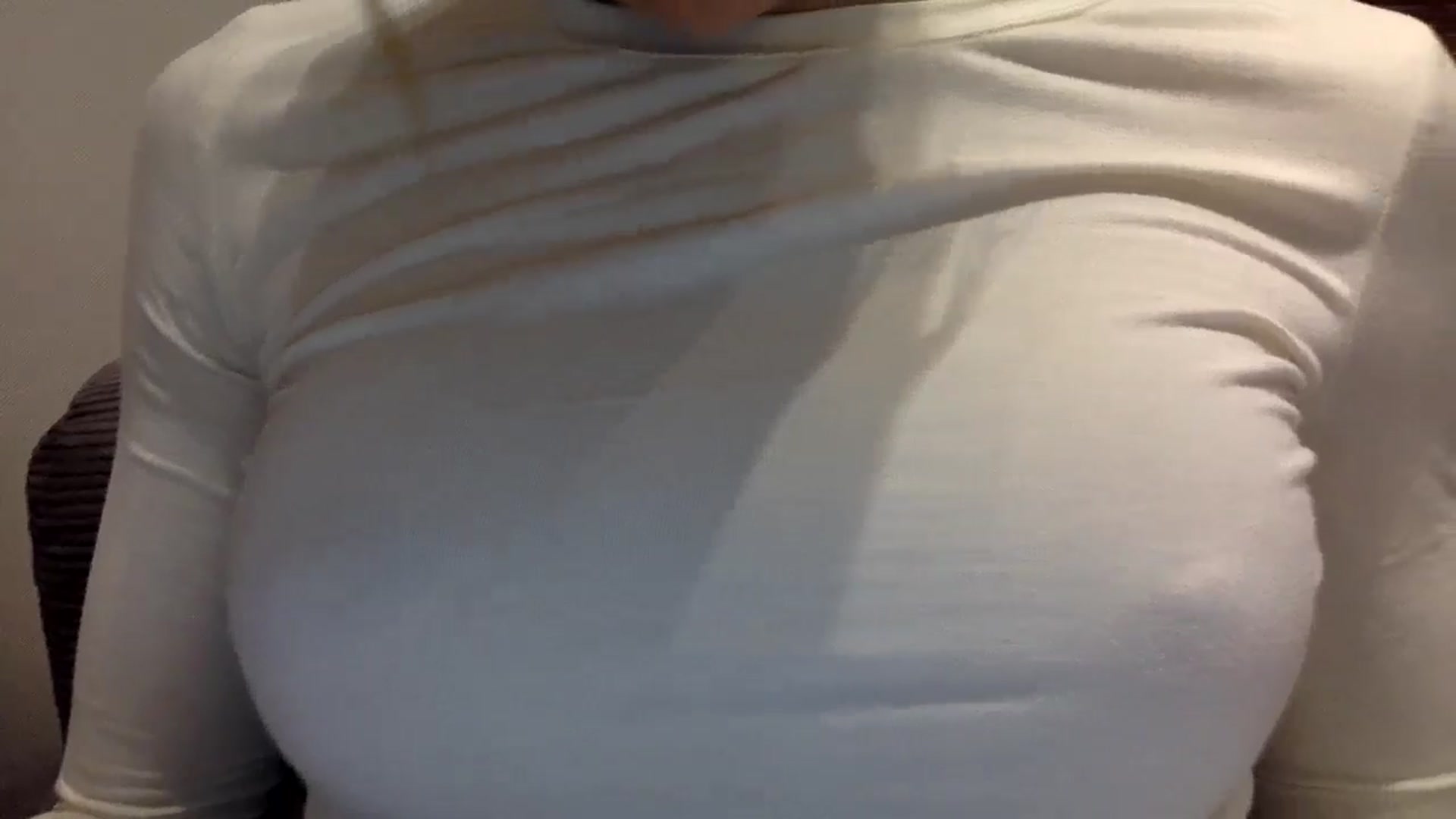 Gallery image thumbnail from EgoisticKitty's myfreecams stream on, 07/28/2024, 13:00 image 9 of 20