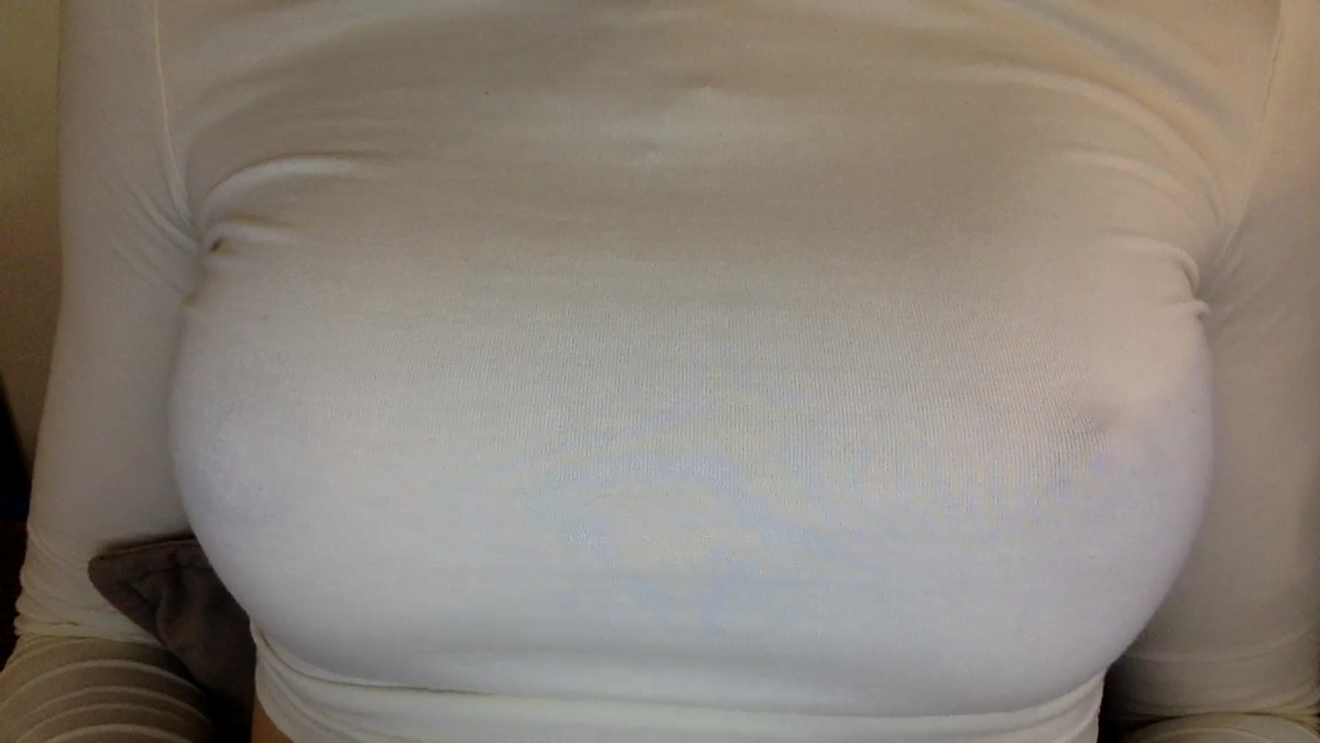 Gallery image thumbnail from EgoisticKitty's myfreecams stream on, 07/30/2024, 08:14 image 6 of 20