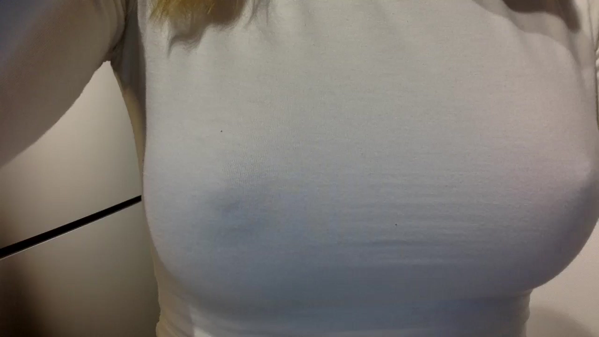 Gallery image thumbnail from EgoisticKitty's myfreecams stream on, 07/30/2024, 08:42 image 4 of 20