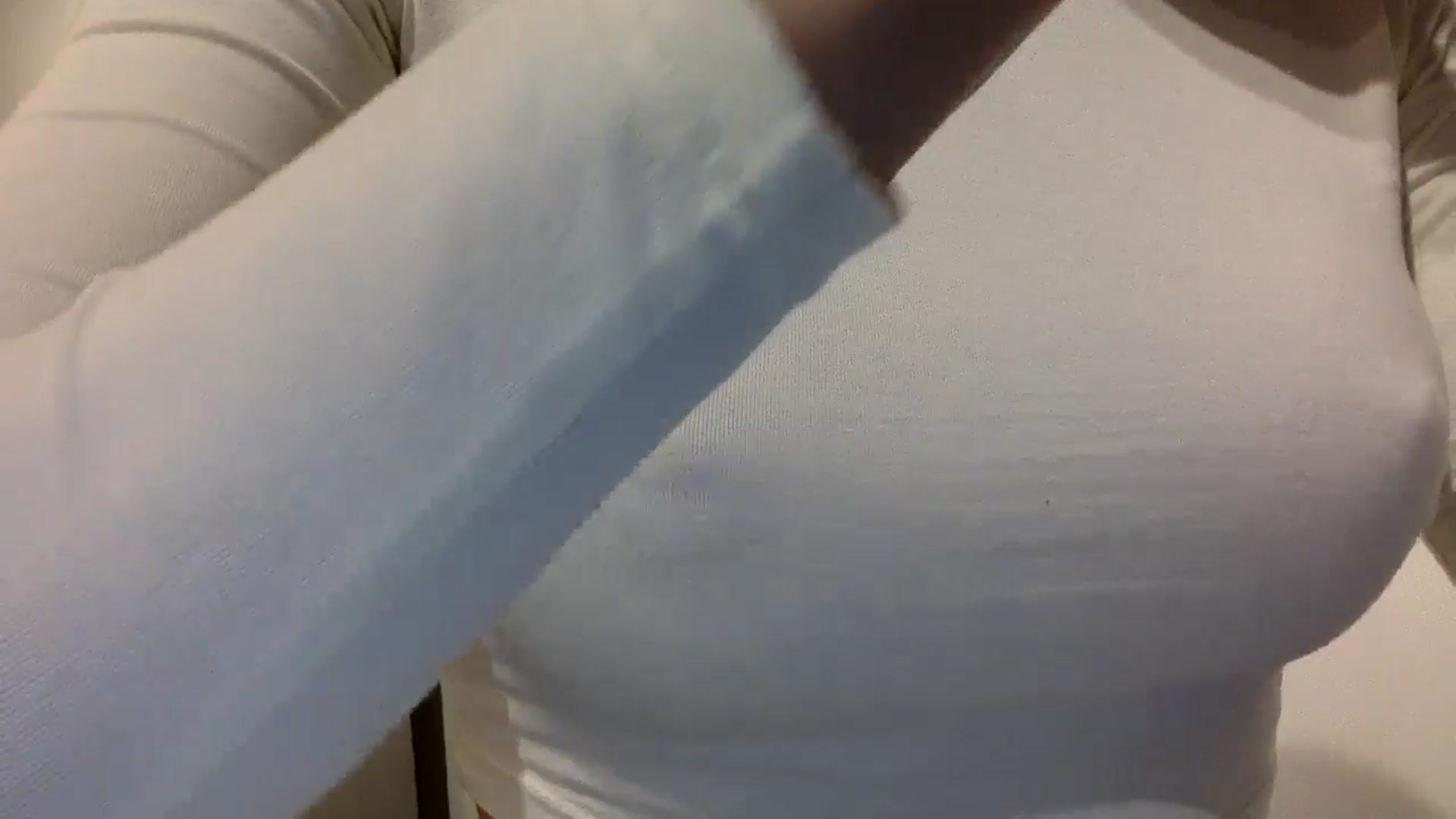 Gallery image thumbnail from EgoisticKitty's myfreecams stream on, 07/30/2024, 08:42 image 15 of 20