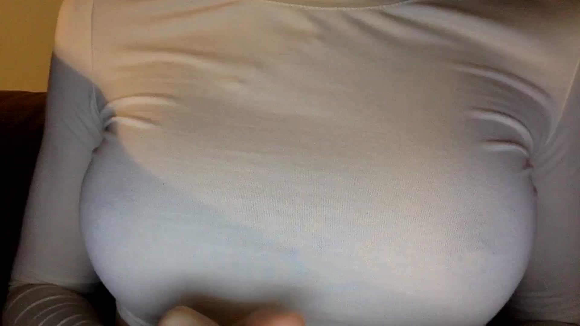 Gallery image thumbnail from EgoisticKitty's myfreecams stream on, 07/31/2024, 09:36 image 17 of 20