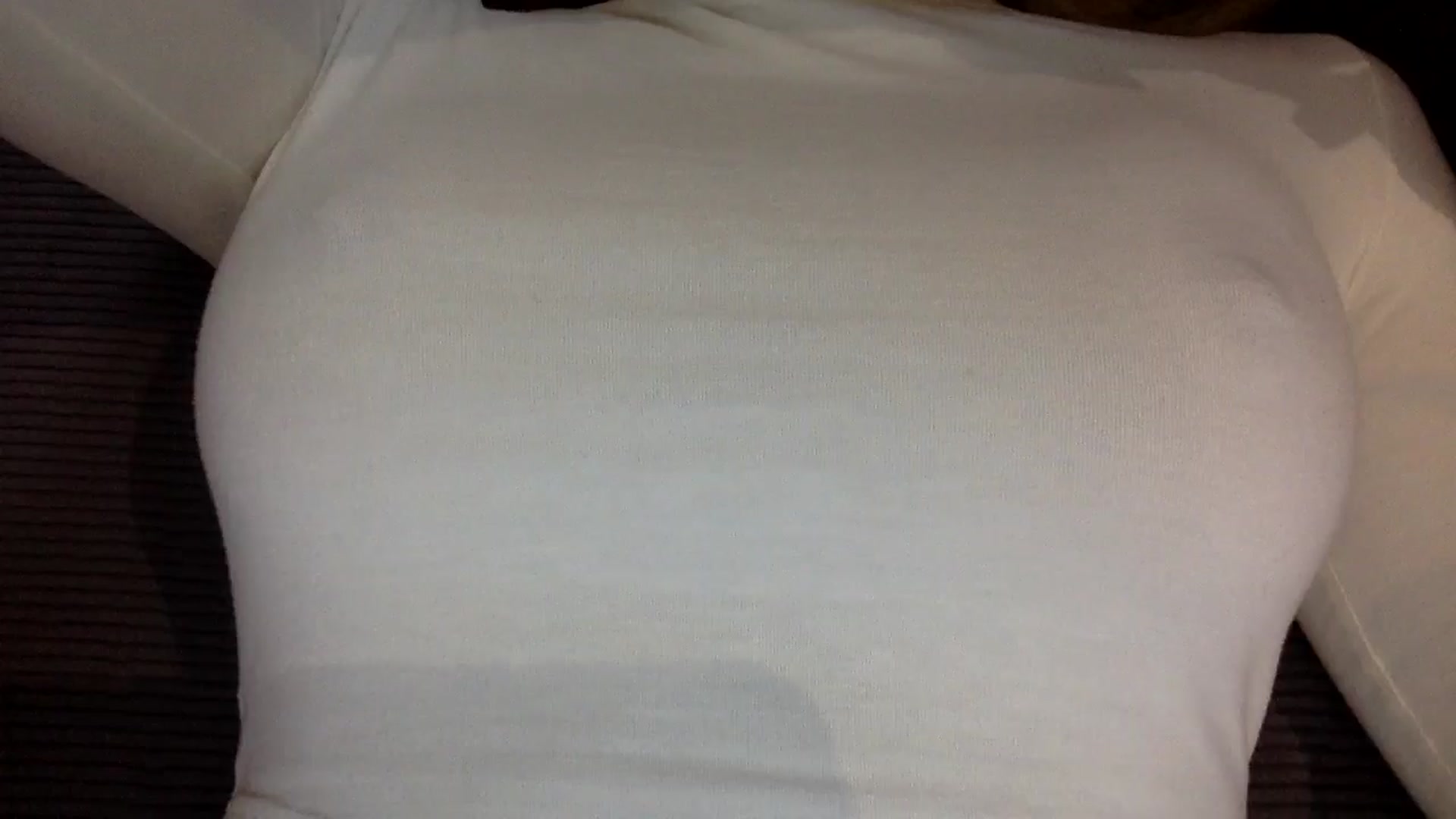 Gallery image thumbnail from EgoisticKitty's myfreecams stream on, 08/04/2024, 11:26 image 16 of 20