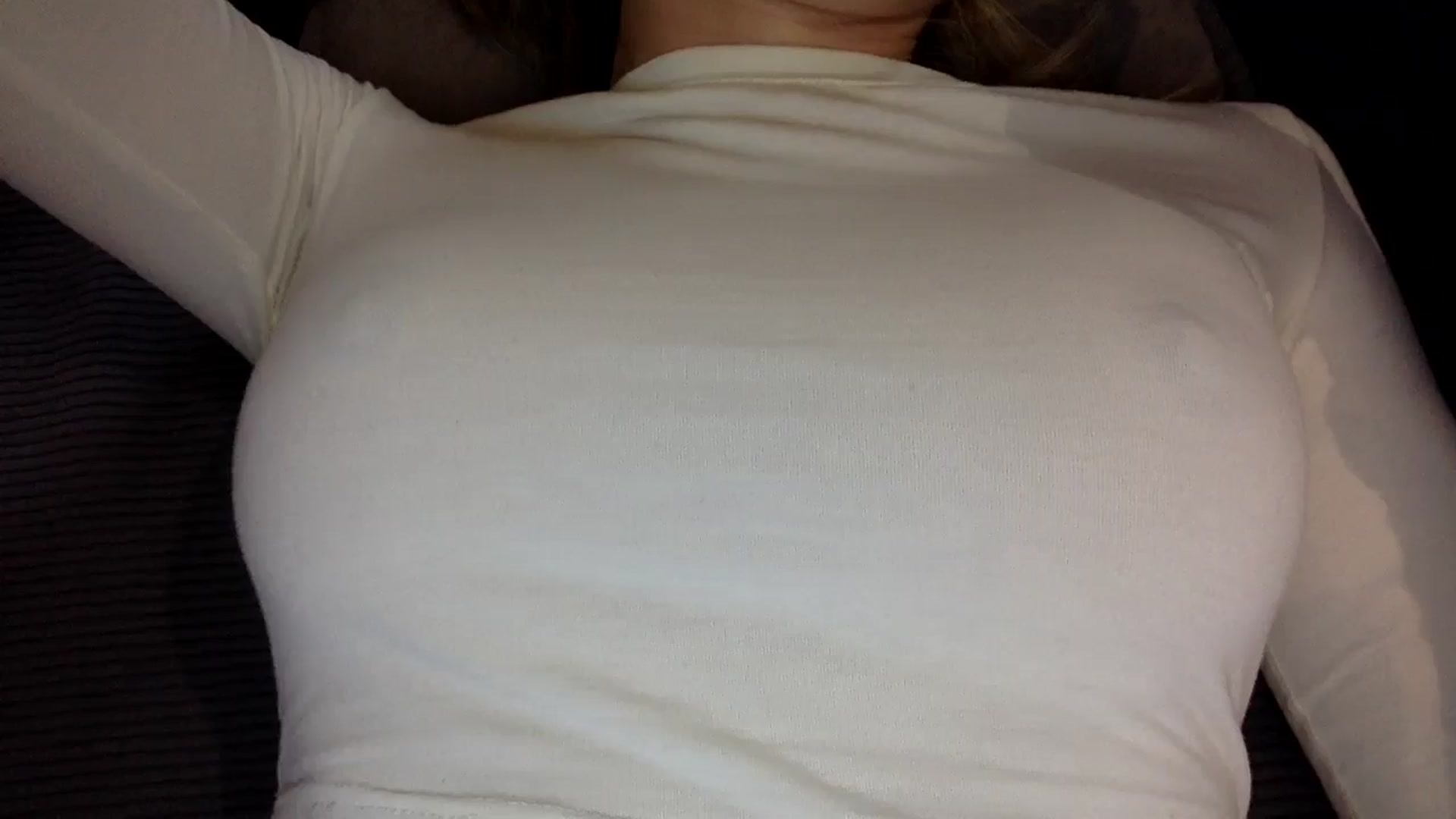 Gallery image thumbnail from EgoisticKitty's myfreecams stream on, 08/04/2024, 13:01 image 5 of 20