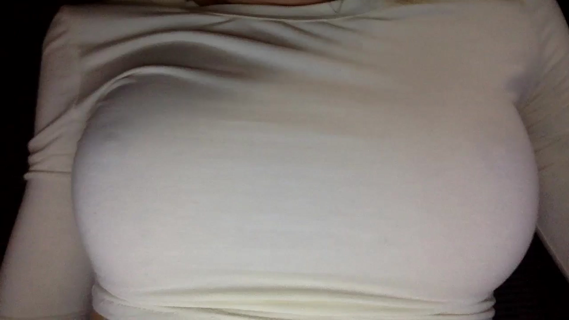 Gallery image thumbnail from EgoisticKitty's myfreecams stream on, 08/05/2024, 15:34 image 19 of 20