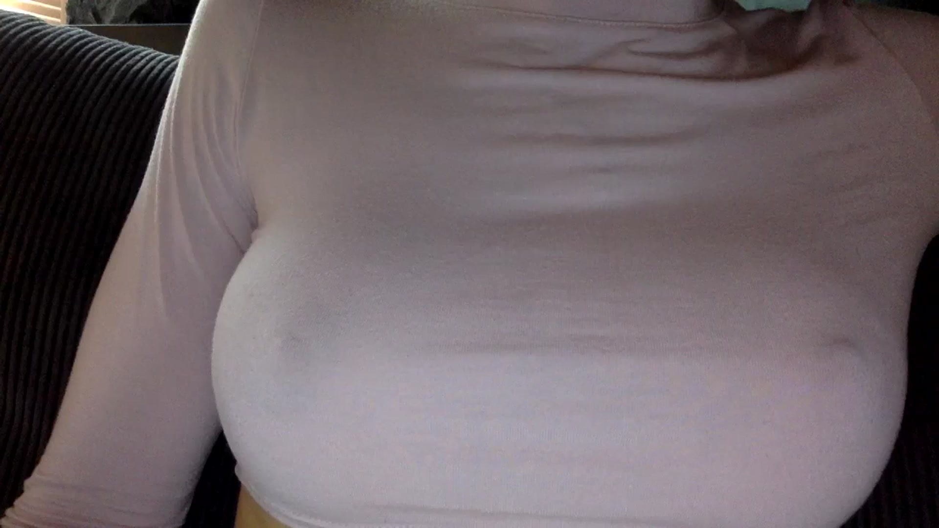 Gallery image thumbnail from EgoisticKitty's myfreecams stream on, 08/06/2024, 09:12 image 20 of 20