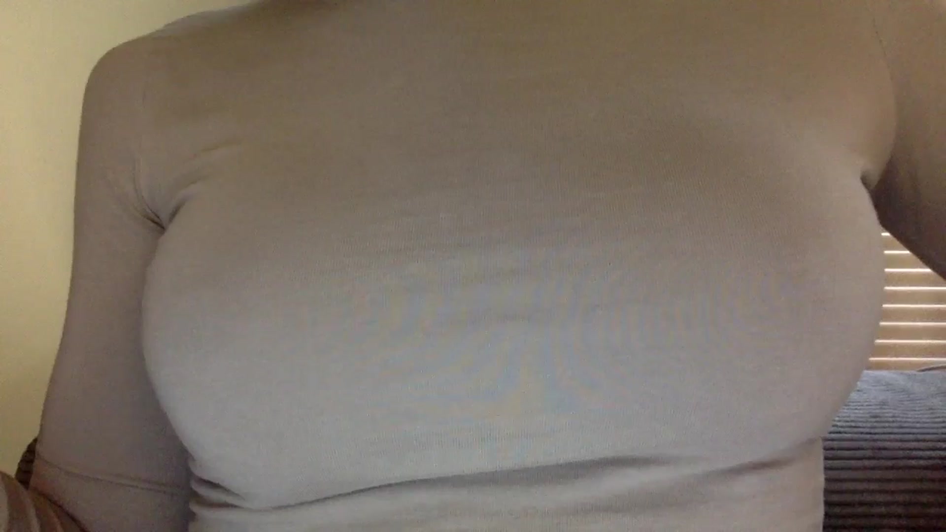 Gallery image thumbnail from EgoisticKitty's myfreecams stream on, 08/12/2024, 09:59 image 6 of 20