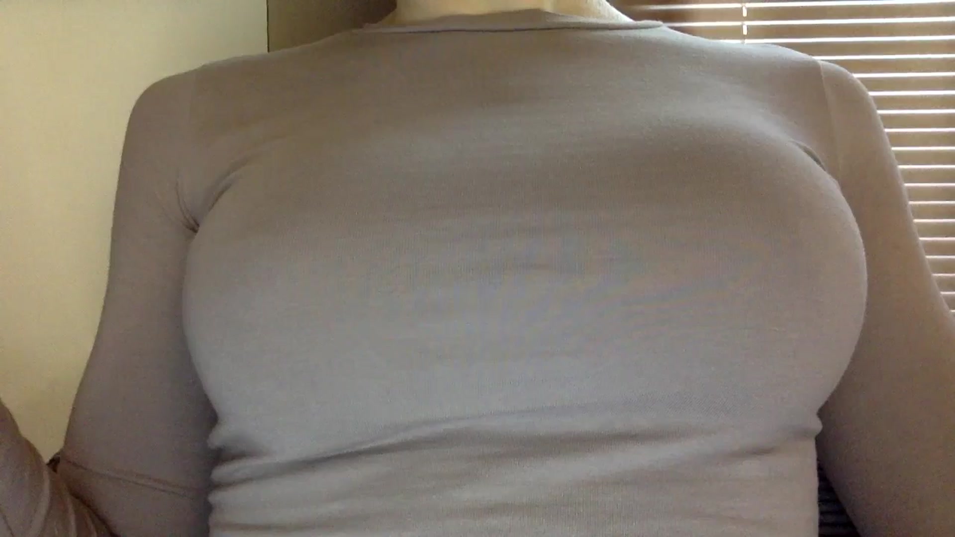 Gallery image thumbnail from EgoisticKitty's myfreecams stream on, 08/12/2024, 09:59 image 7 of 20