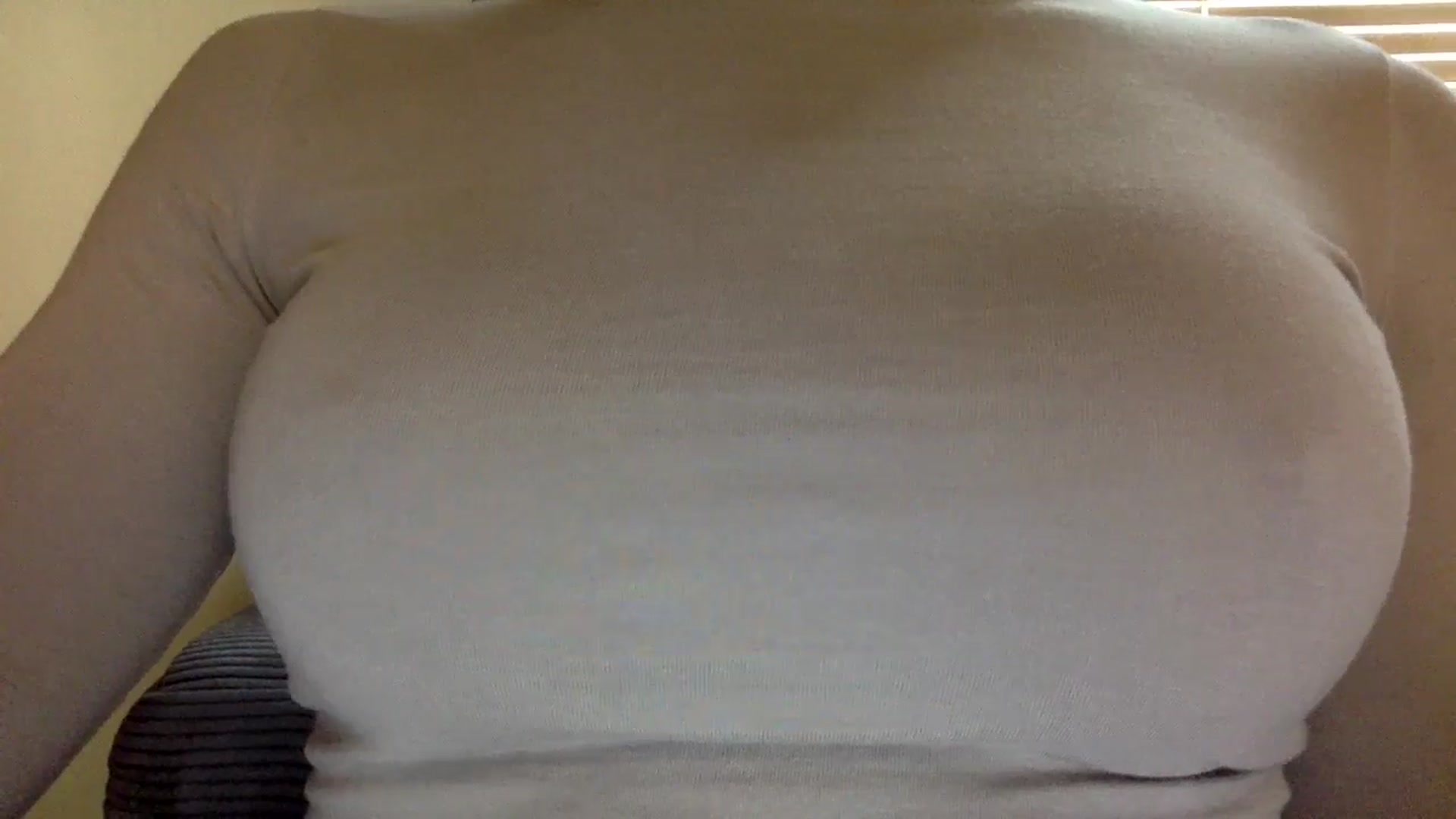 Gallery image thumbnail from EgoisticKitty's myfreecams stream on, 08/12/2024, 09:59 image 3 of 20