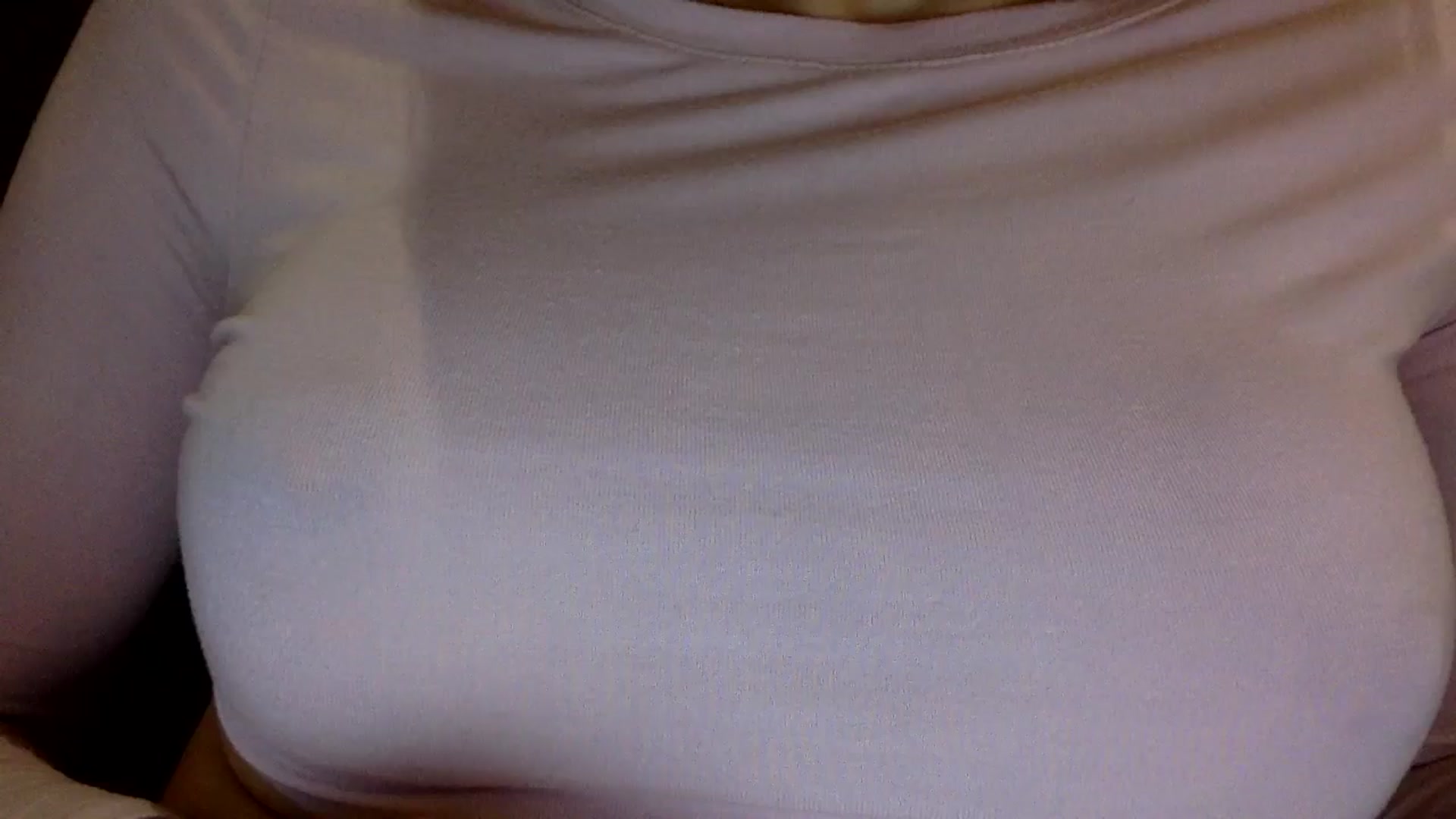 Gallery image thumbnail from EgoisticKitty's myfreecams stream on, 08/12/2024, 16:06 image 17 of 20