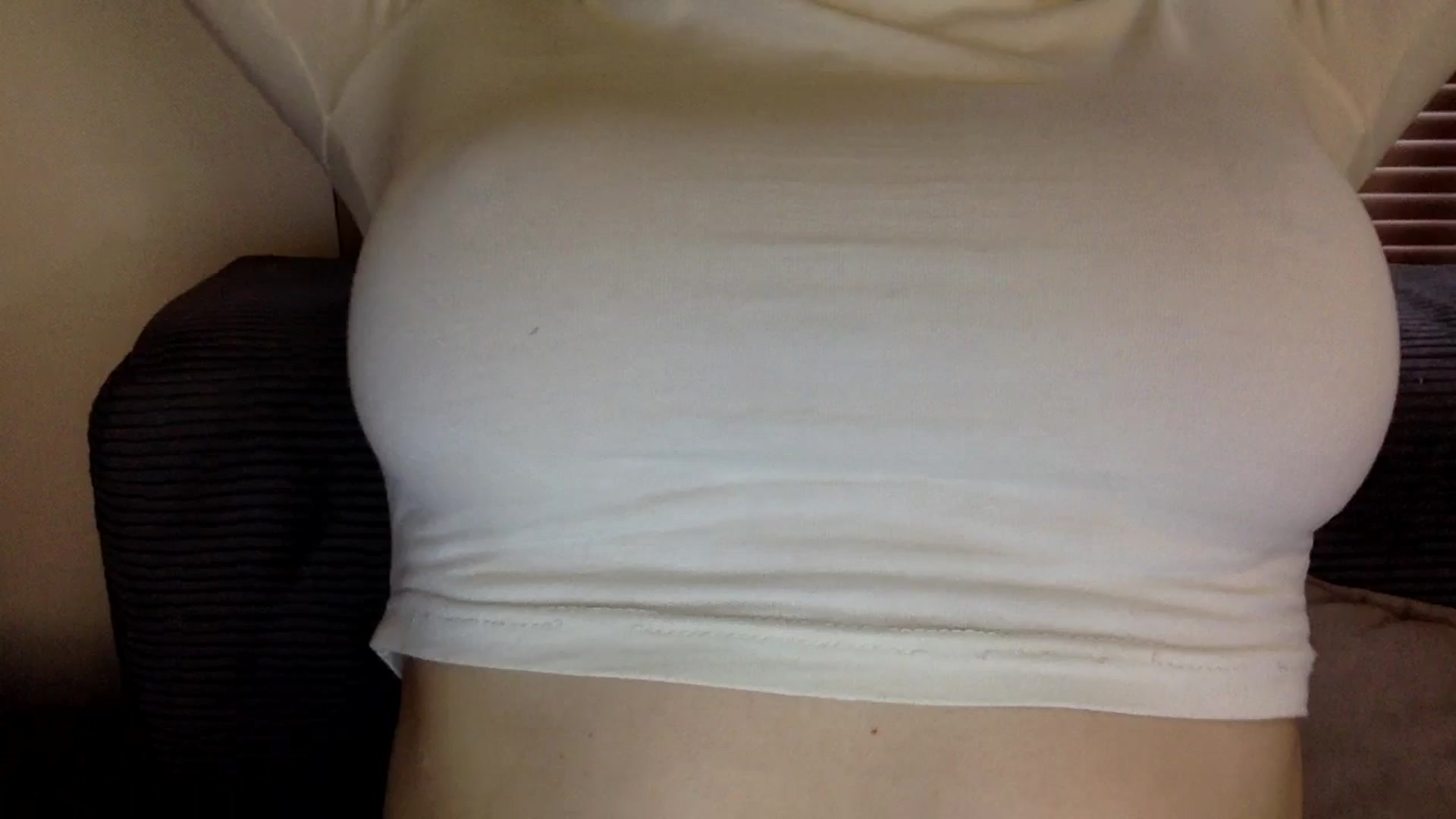 Gallery image thumbnail from EgoisticKitty's myfreecams stream on, 08/13/2024, 11:50 image 9 of 20