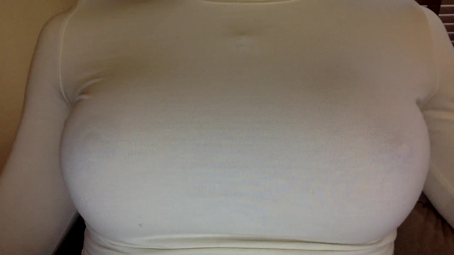 Gallery image thumbnail from EgoisticKitty's myfreecams stream on, 08/13/2024, 12:38 image 1 of 20