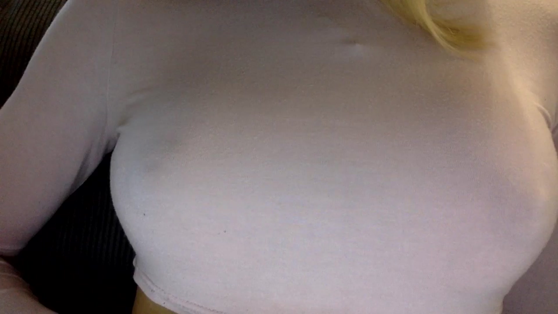 Gallery image thumbnail from EgoisticKitty's myfreecams stream on, 08/14/2024, 10:29 image 4 of 20