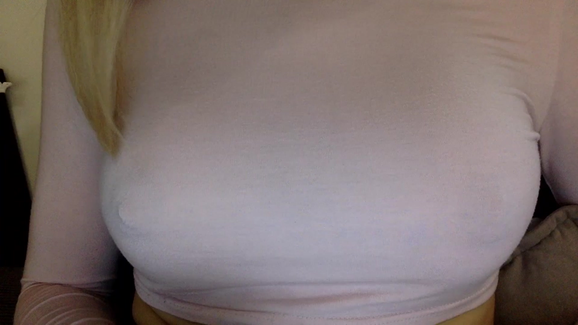 Gallery image thumbnail from EgoisticKitty's myfreecams stream on, 08/16/2024, 12:54 image 9 of 20