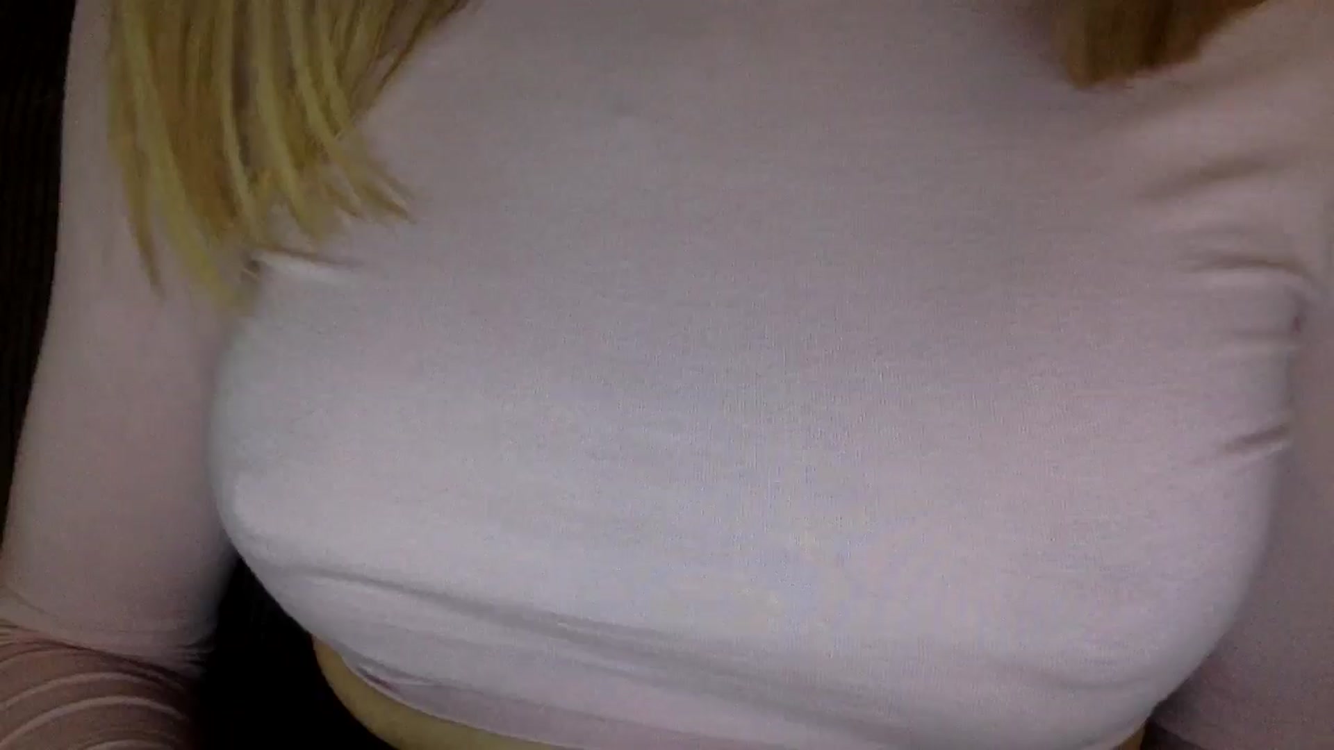 Gallery image thumbnail from EgoisticKitty's myfreecams stream on, 08/21/2024, 13:00 image 13 of 20