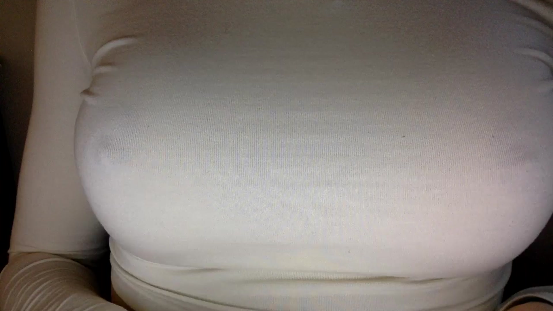 Gallery image thumbnail from EgoisticKitty's myfreecams stream on, 08/22/2024, 13:04 image 8 of 20