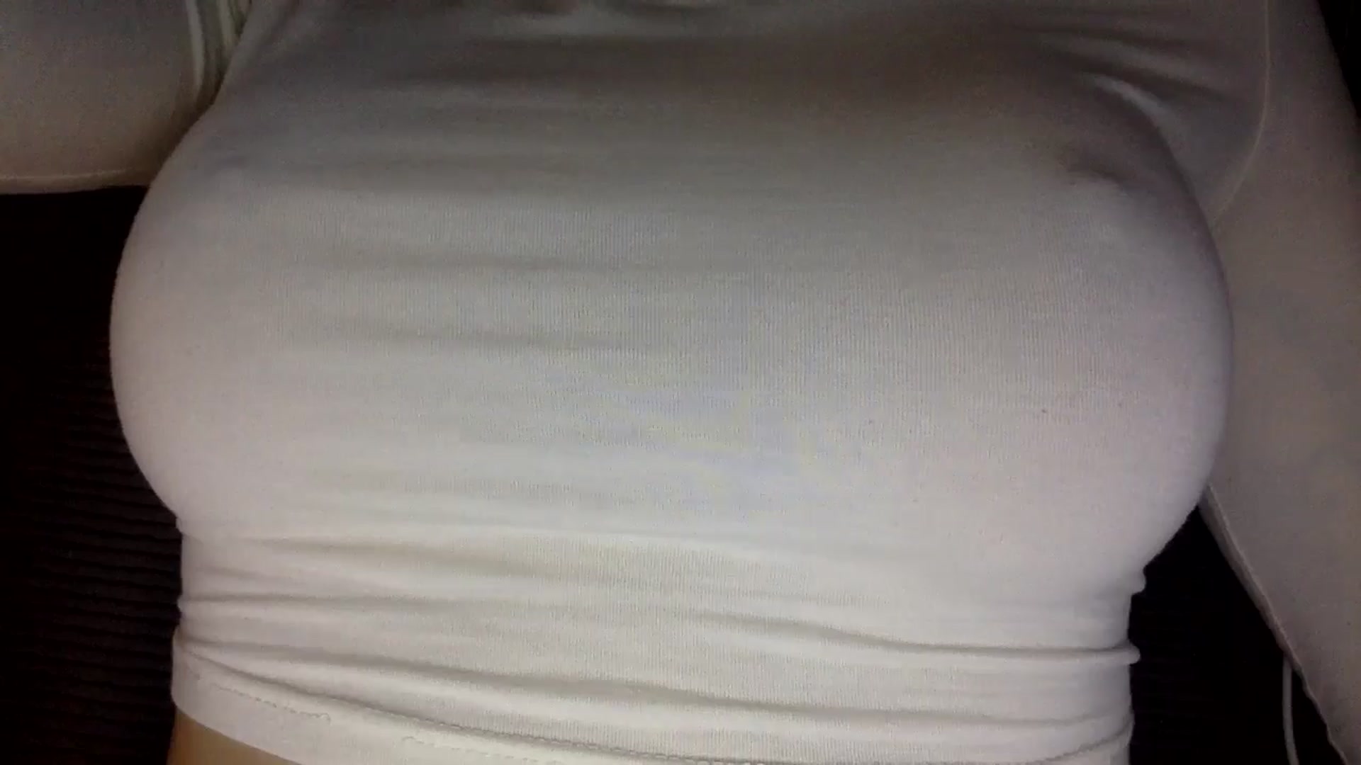 Gallery image thumbnail from EgoisticKitty's myfreecams stream on, 08/26/2024, 14:00 image 13 of 20