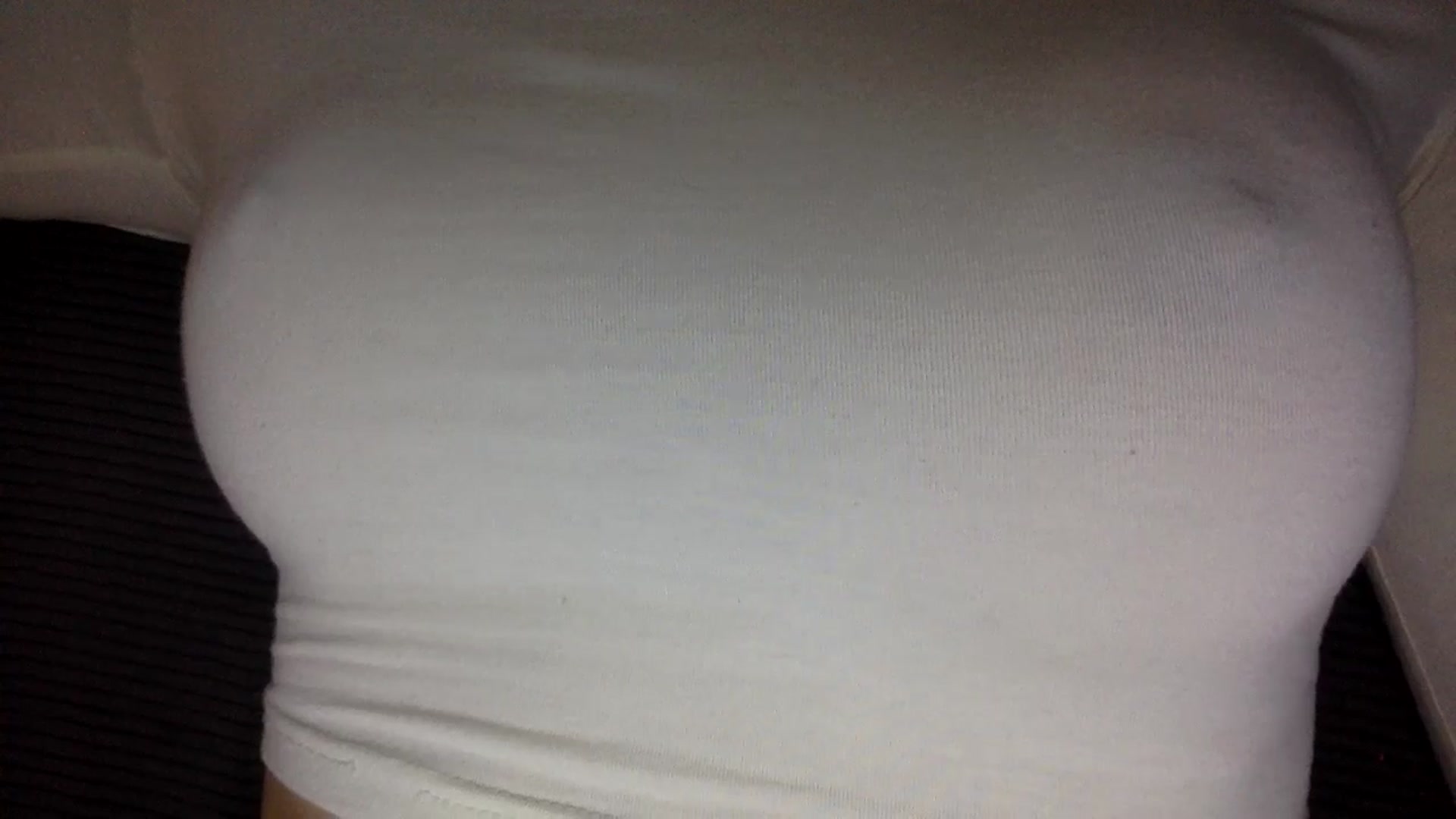 Gallery image thumbnail from EgoisticKitty's myfreecams stream on, 08/27/2024, 13:06 image 18 of 20