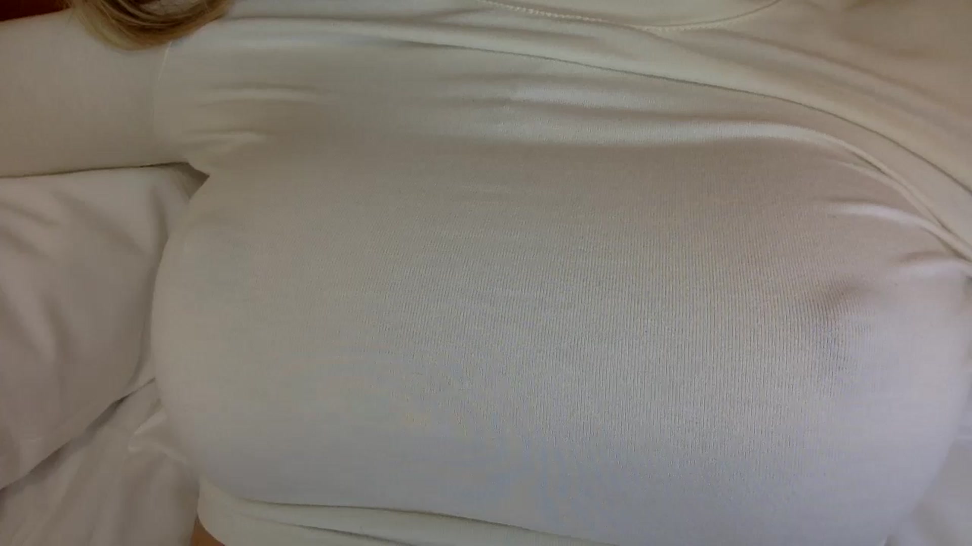 Gallery image thumbnail from EgoisticKitty's myfreecams stream on, 09/23/2024, 14:24 image 2 of 20