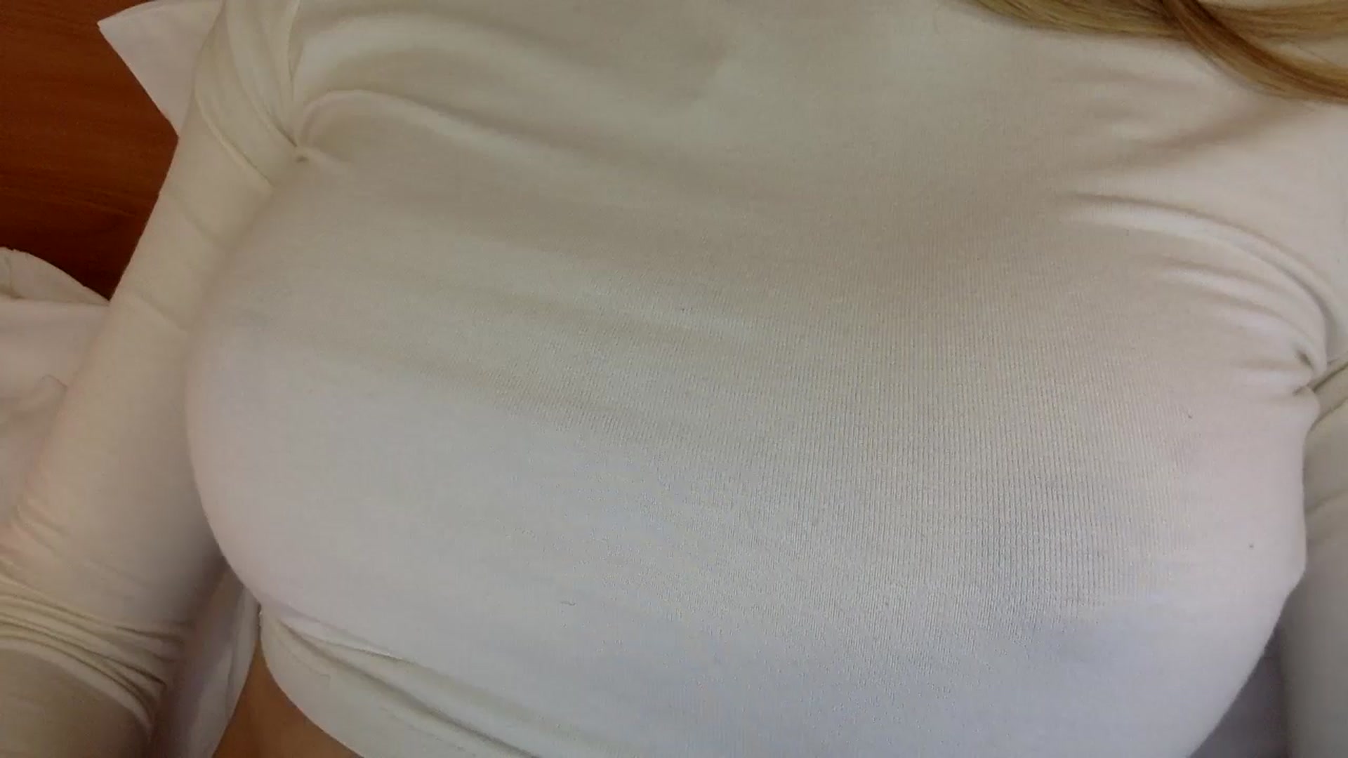 Gallery image thumbnail from EgoisticKitty's myfreecams stream on, 09/23/2024, 14:43 image 17 of 20