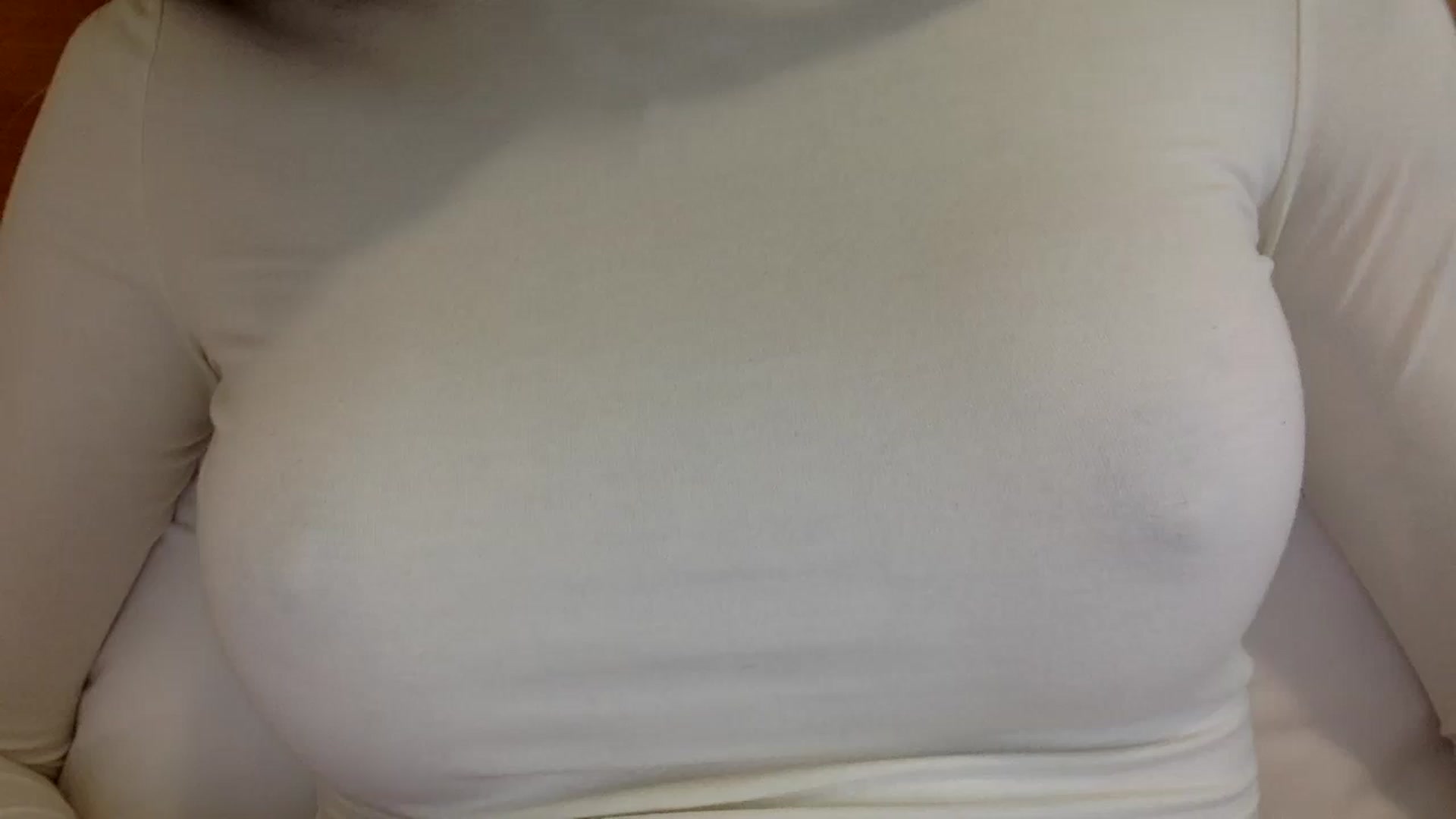 Gallery image thumbnail from EgoisticKitty's myfreecams stream on, 09/23/2024, 14:43 image 7 of 20