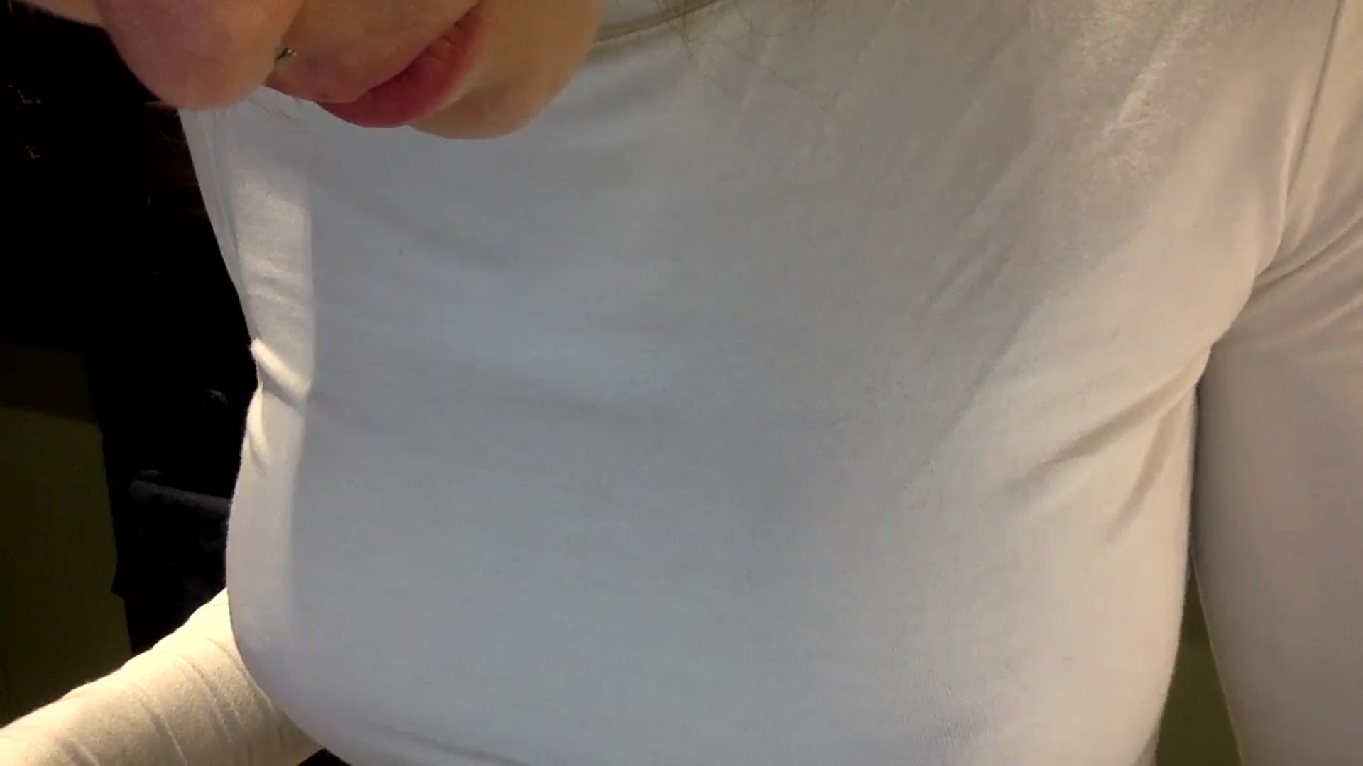 Gallery image thumbnail from EgoisticKitty's myfreecams stream on, 09/26/2024, 13:55 image 9 of 20