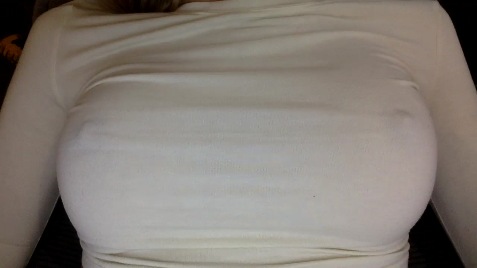 Gallery image thumbnail from EgoisticKitty's myfreecams stream on, 09/30/2024, 11:24 image 16 of 20