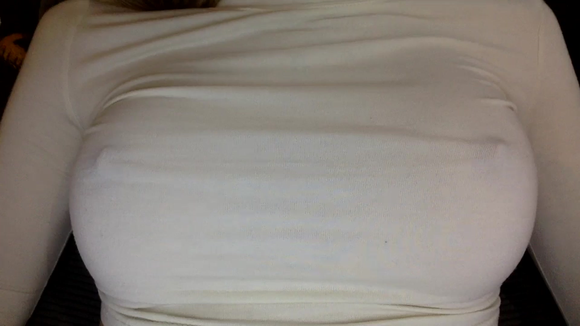 Gallery image thumbnail from EgoisticKitty's myfreecams stream on, 09/30/2024, 11:24 image 15 of 20