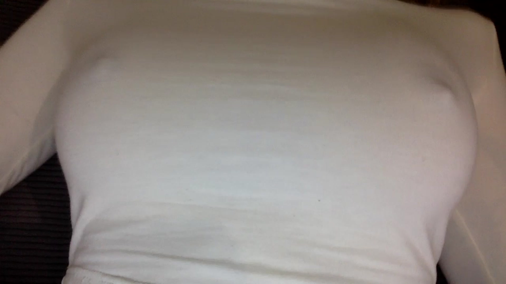 Gallery image thumbnail from EgoisticKitty's myfreecams stream on, 09/30/2024, 11:46 image 12 of 20