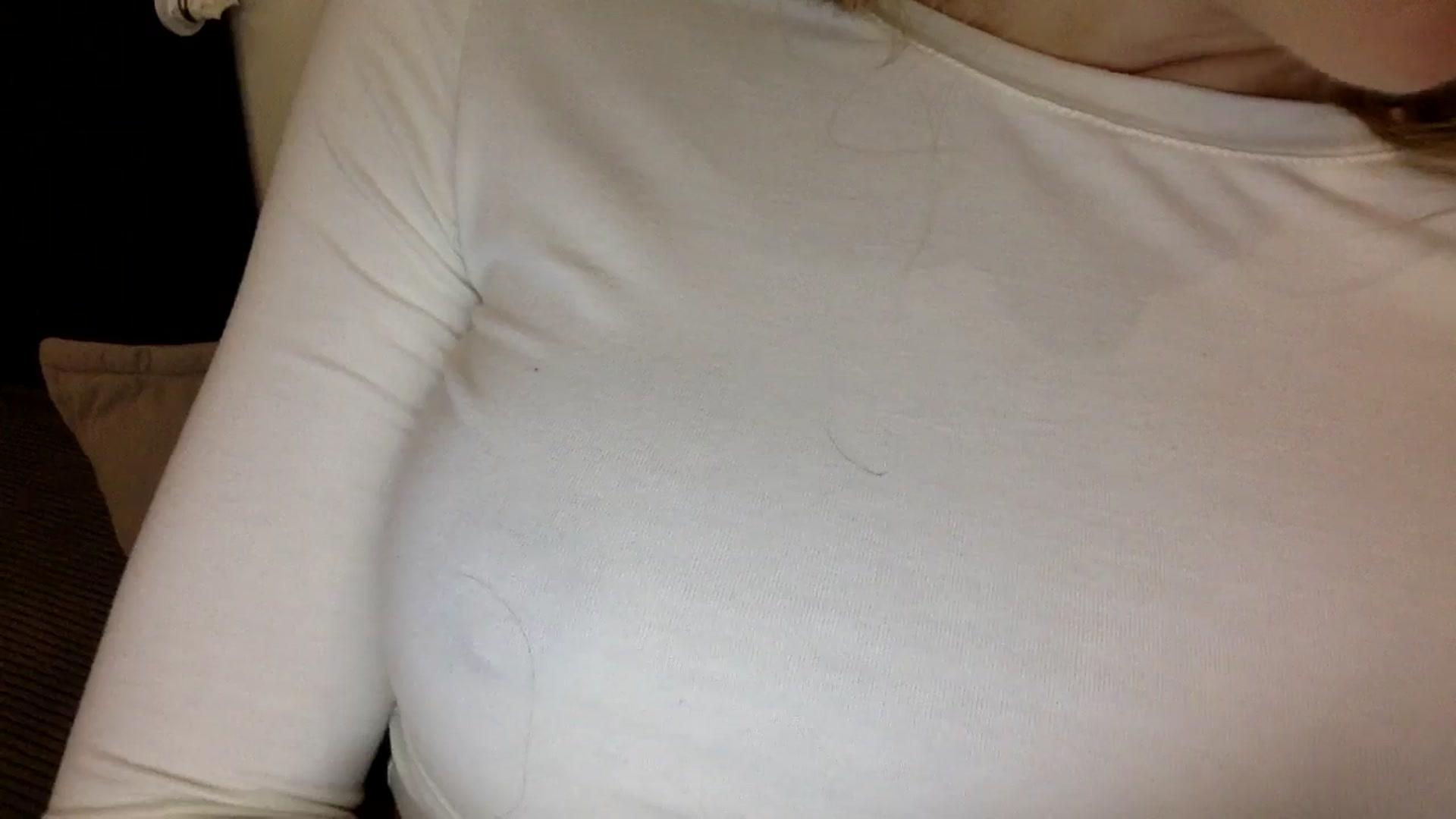 Gallery image thumbnail from EgoisticKitty's myfreecams stream on, 09/30/2024, 14:54 image 13 of 20