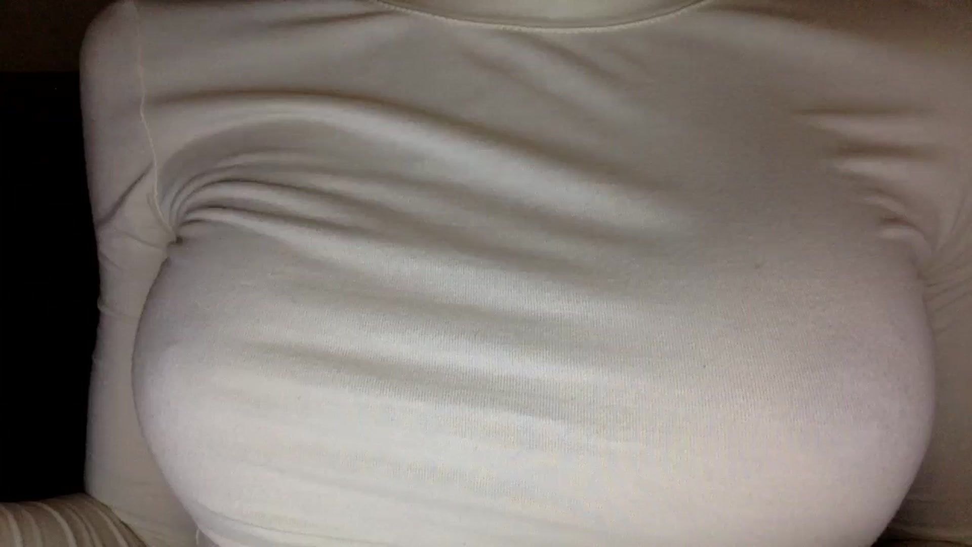 Gallery image thumbnail from EgoisticKitty's myfreecams stream on, 10/01/2024, 10:00 image 2 of 20
