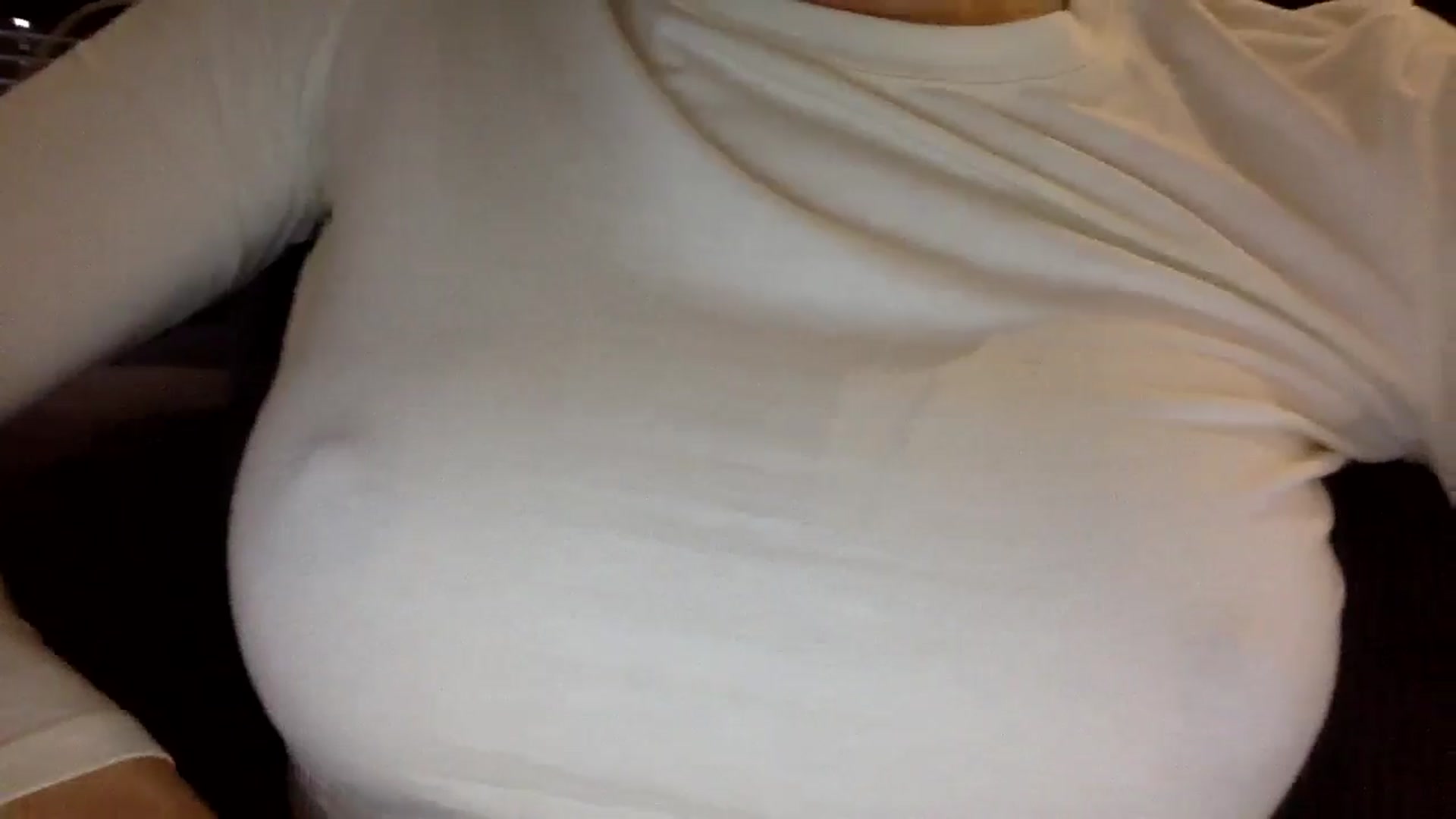 Gallery image thumbnail from EgoisticKitty's myfreecams stream on, 10/01/2024, 14:14 image 12 of 20