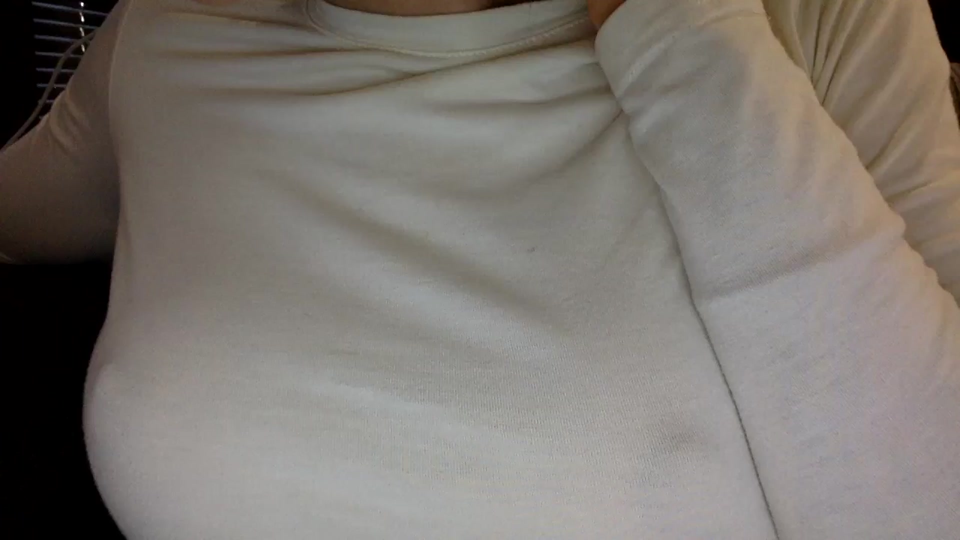 Gallery image thumbnail from EgoisticKitty's myfreecams stream on, 10/01/2024, 14:14 image 1 of 20