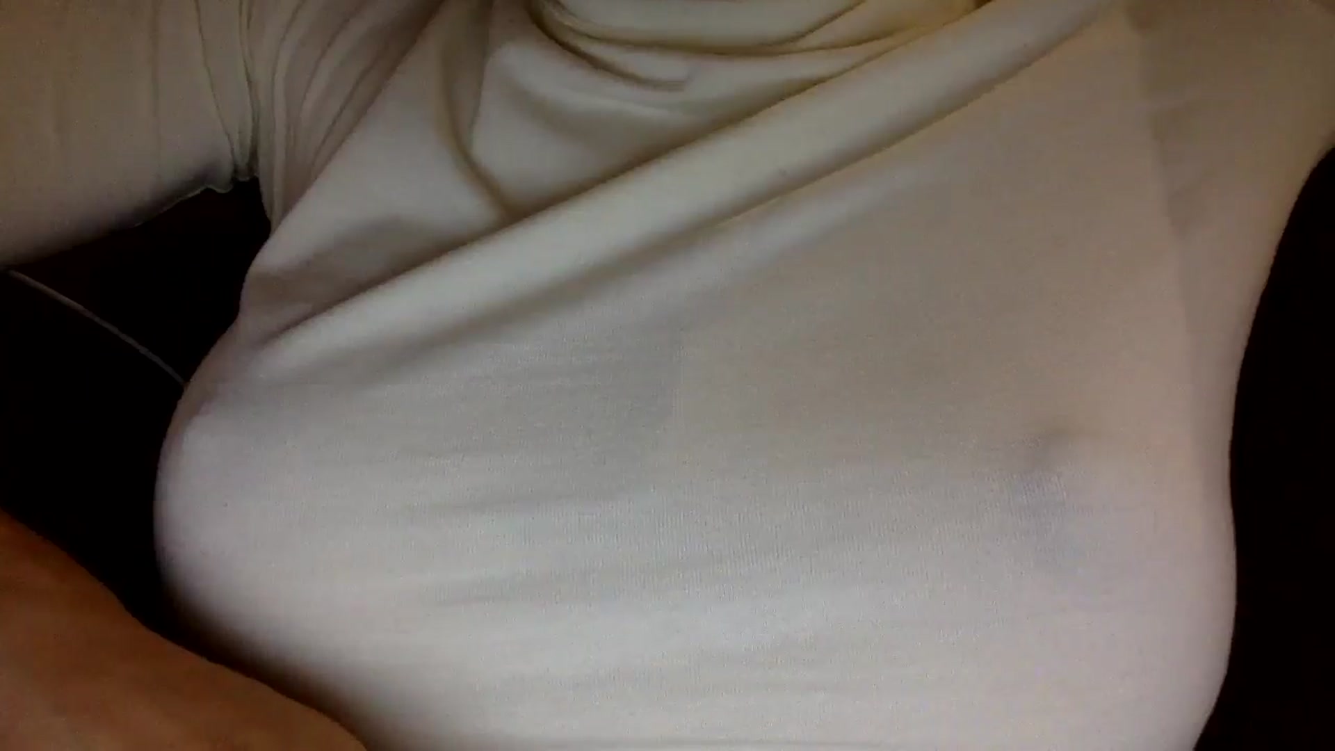 Gallery image thumbnail from EgoisticKitty's myfreecams stream on, 10/01/2024, 17:51 image 17 of 20