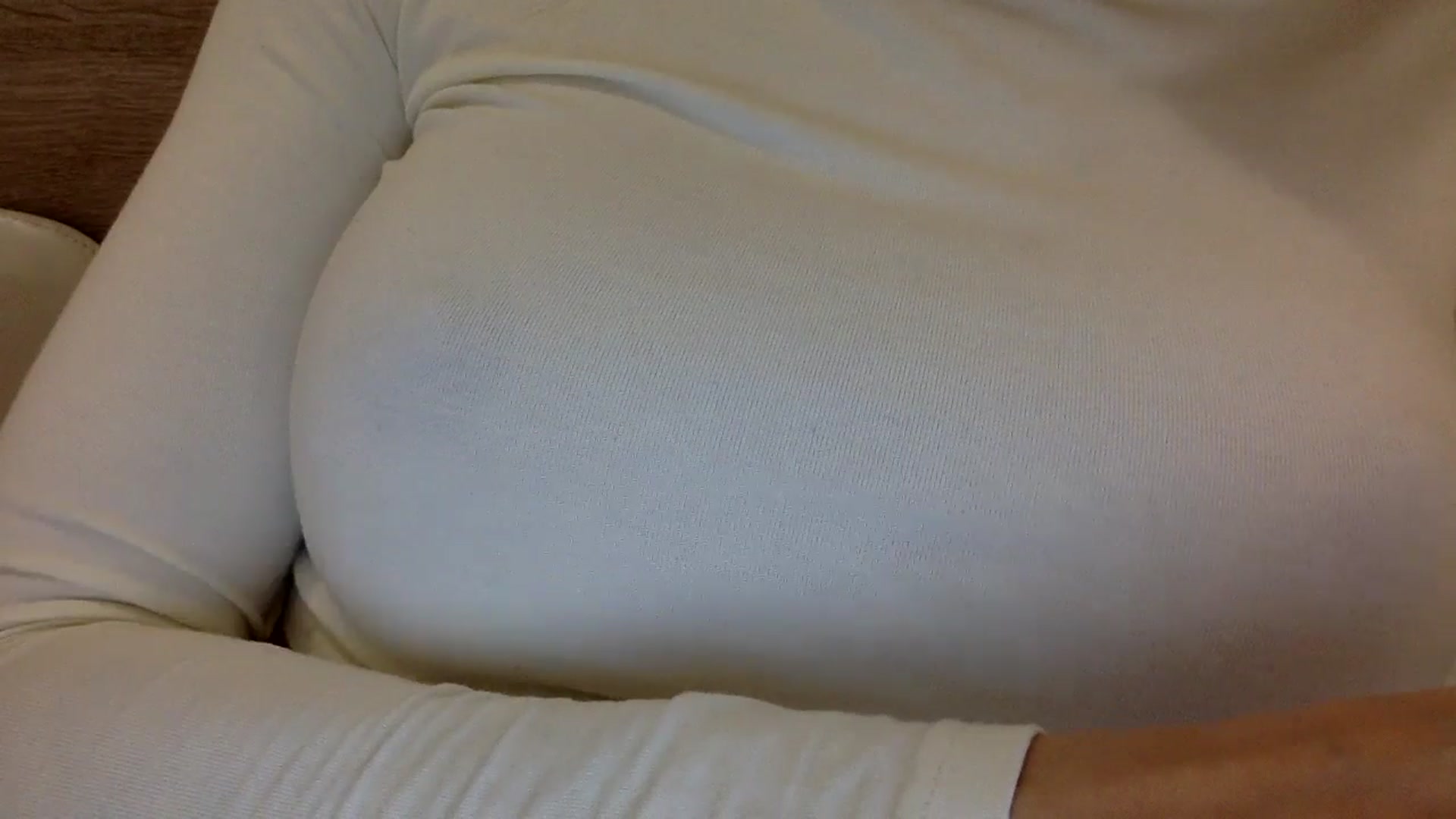 Gallery image thumbnail from EgoisticKitty's myfreecams stream on, 10/03/2024, 12:06 image 20 of 20