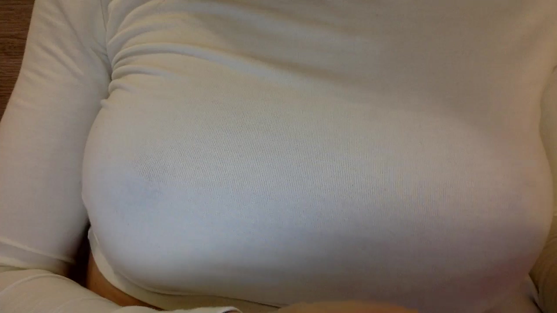 Gallery image thumbnail from EgoisticKitty's myfreecams stream on, 10/03/2024, 12:06 image 11 of 20
