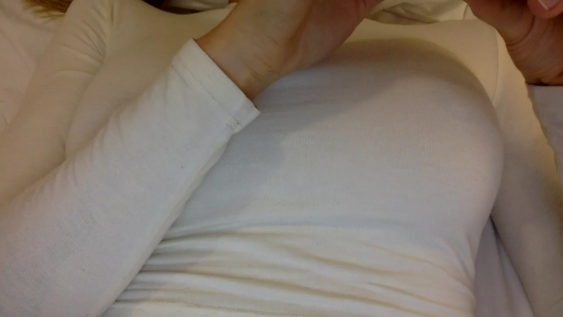 Gallery image thumbnail from EgoisticKitty's myfreecams stream on, 10/03/2024, 13:20 image 14 of 20