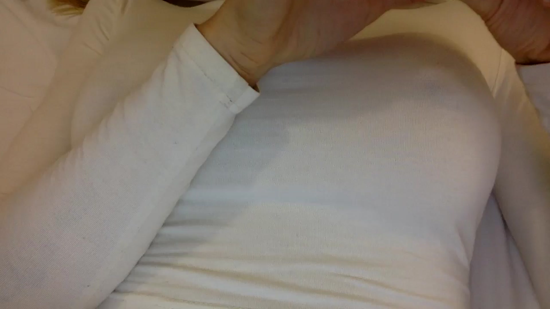 Gallery image thumbnail from EgoisticKitty's myfreecams stream on, 10/03/2024, 13:20 image 11 of 20