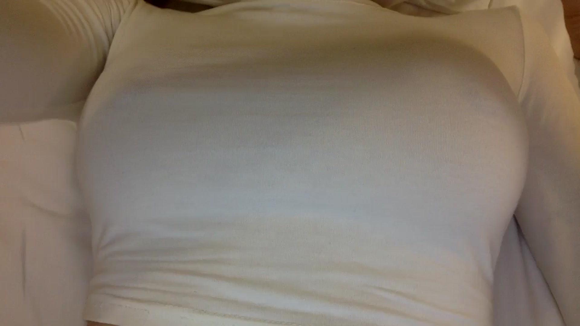Gallery image thumbnail from EgoisticKitty's myfreecams stream on, 10/03/2024, 13:20 image 13 of 20
