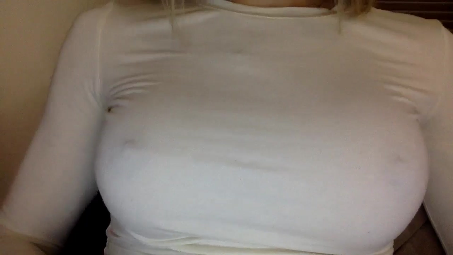 Gallery image thumbnail from EgoisticKitty's myfreecams stream on, 10/06/2024, 13:01 image 16 of 20