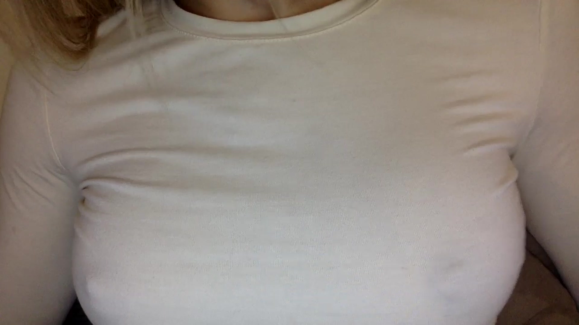 Gallery image thumbnail from EgoisticKitty's myfreecams stream on, 10/06/2024, 13:01 image 2 of 20