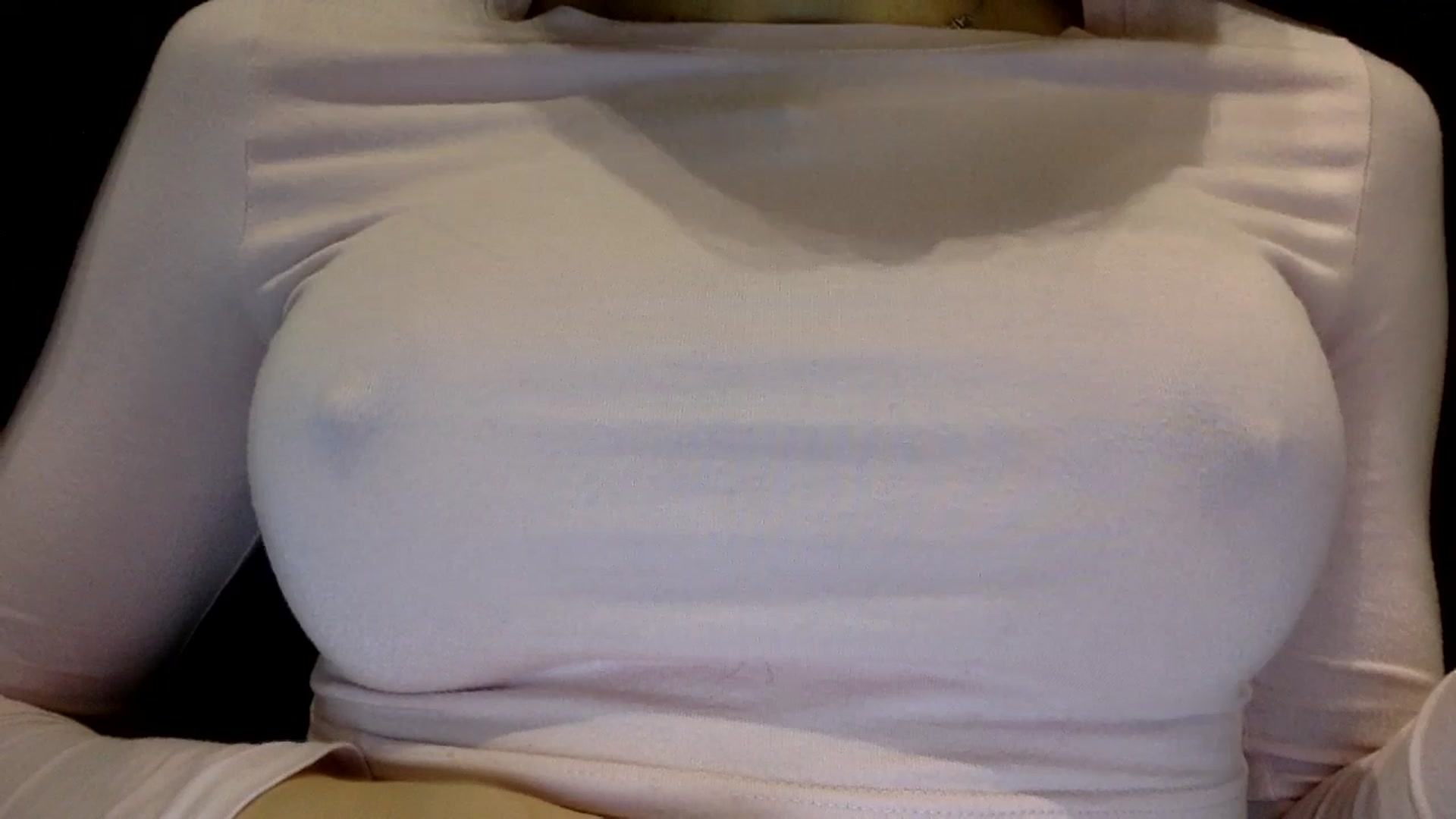 Gallery image thumbnail from EgoisticKitty's myfreecams stream on, 10/13/2024, 11:45 image 2 of 20