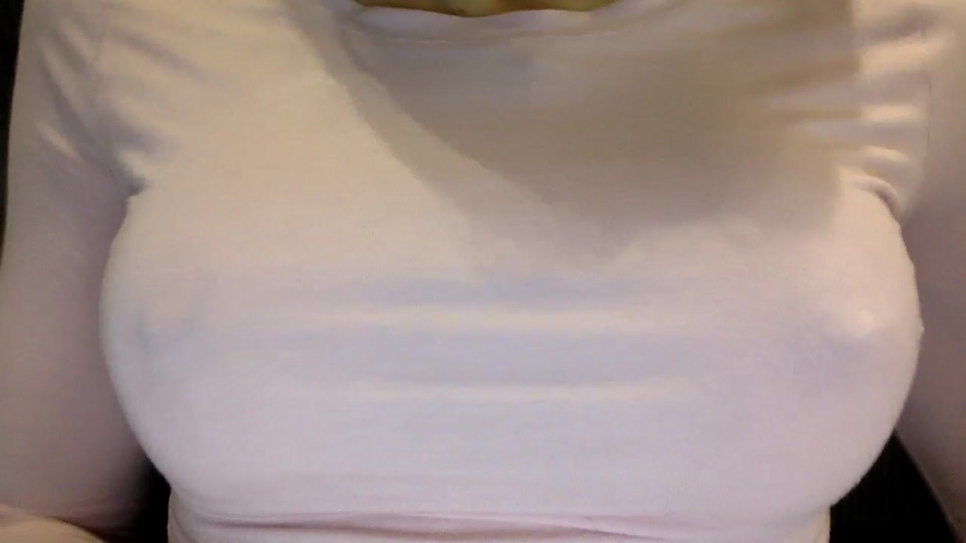Gallery image thumbnail from EgoisticKitty's myfreecams stream on, 10/13/2024, 11:45 image 14 of 20
