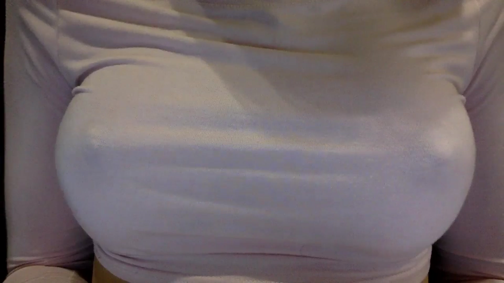 Gallery image thumbnail from EgoisticKitty's myfreecams stream on, 10/13/2024, 11:45 image 15 of 20
