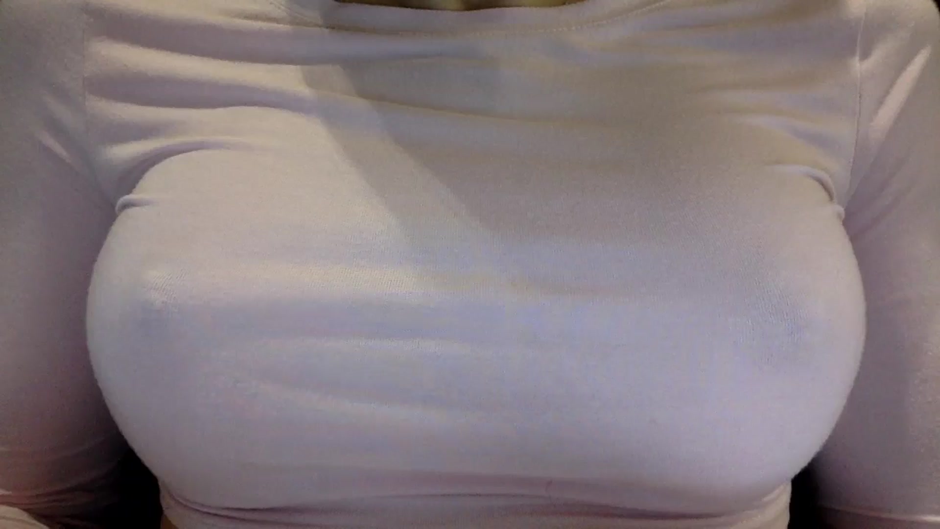 Gallery image thumbnail from EgoisticKitty's myfreecams stream on, 10/13/2024, 11:45 image 16 of 20